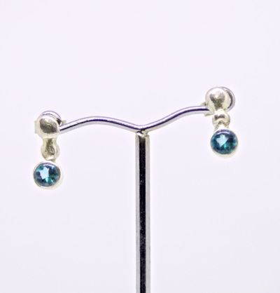 resipole sky earrings by ruth hollick