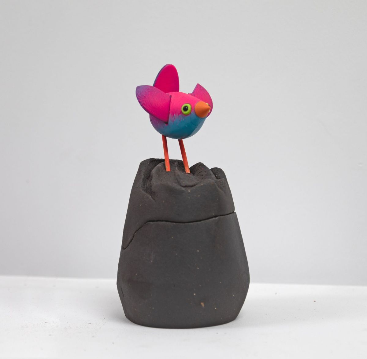 kurinuki bird box I, pink bird, open wings by Chris Barnes