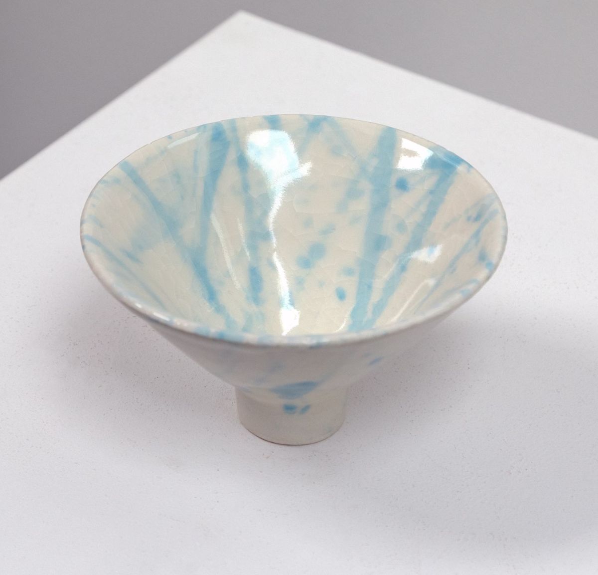 crackle v bowl by peter humpherson