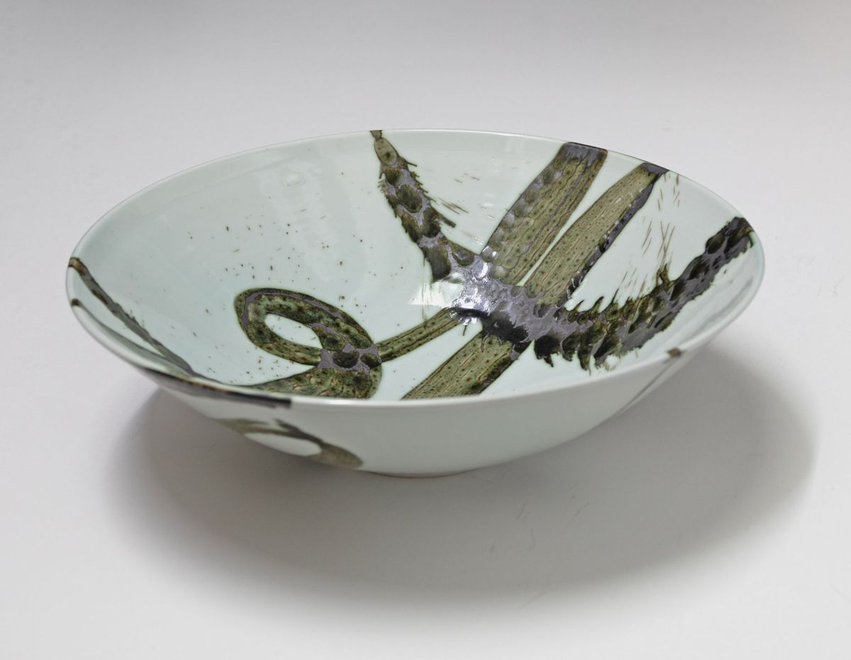 large open splash bowl by tricia thom